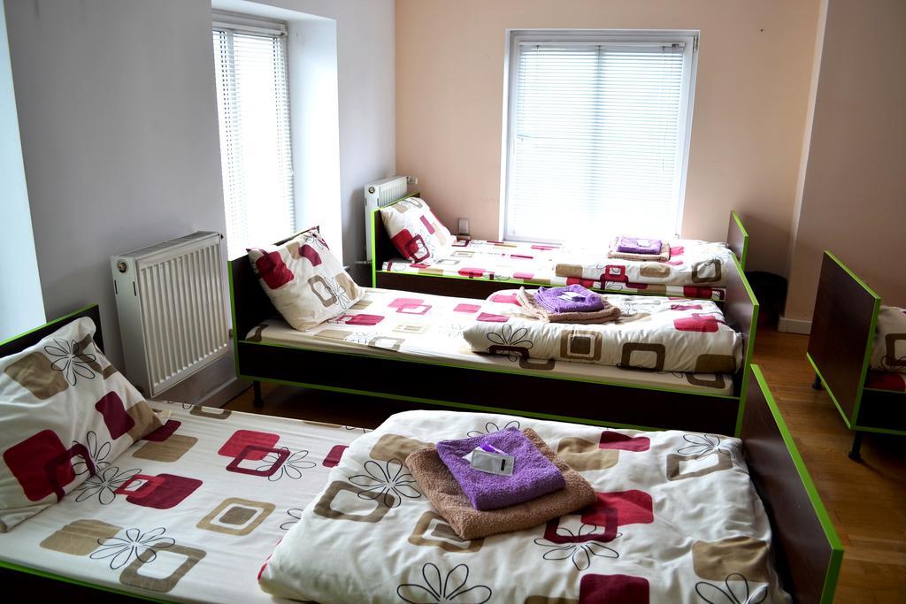 Wanted Hostel Lviv Eksteriør billede