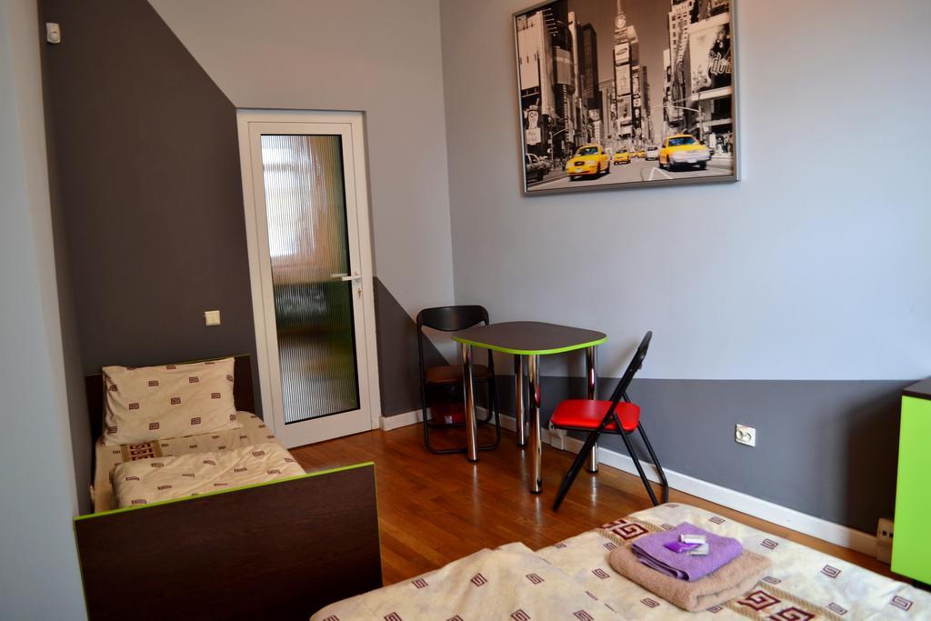 Wanted Hostel Lviv Eksteriør billede