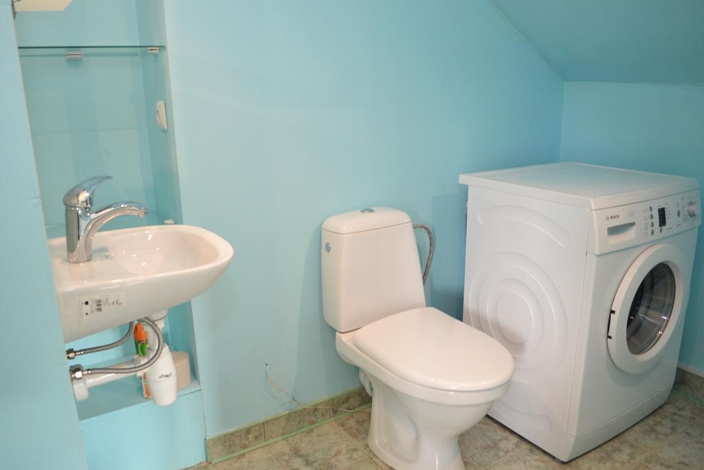 Wanted Hostel Lviv Eksteriør billede