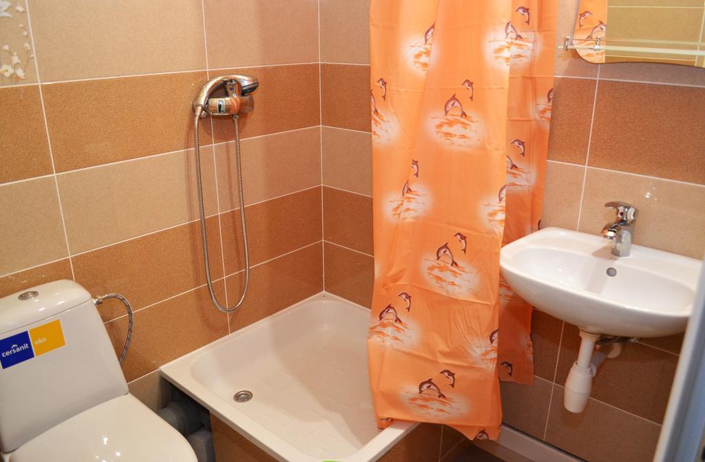 Wanted Hostel Lviv Eksteriør billede